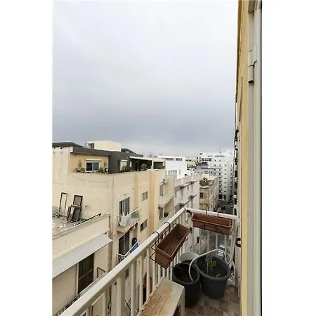 Lovely 2 Bedroom In