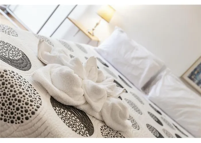 Lovely 2 Bedroom In Слима