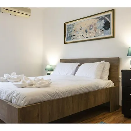Lovely 2 Bedroom In